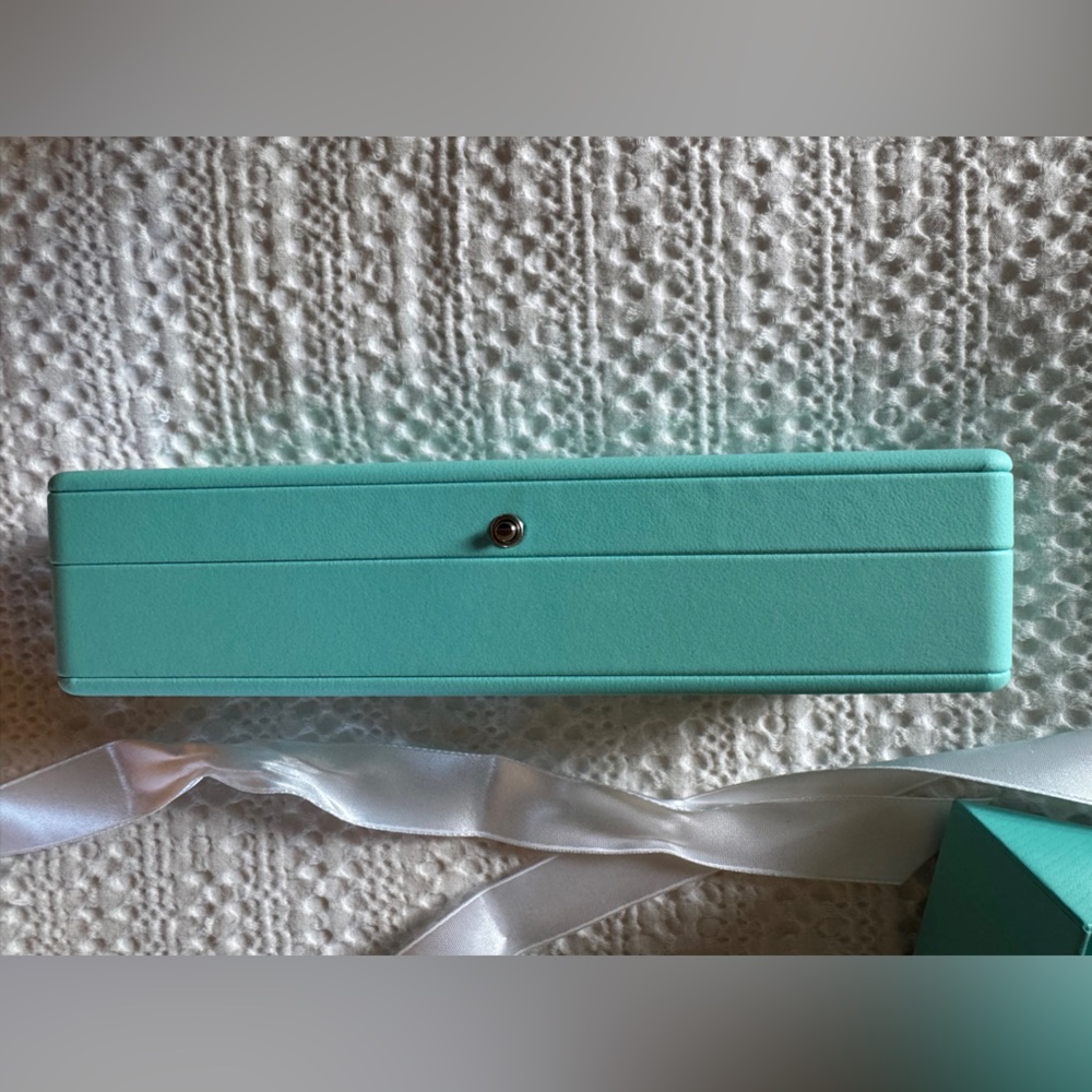 Tiffany & Co. Blue Gift Set Bag, Box and hinged bracelet box - Picture 4 of 6